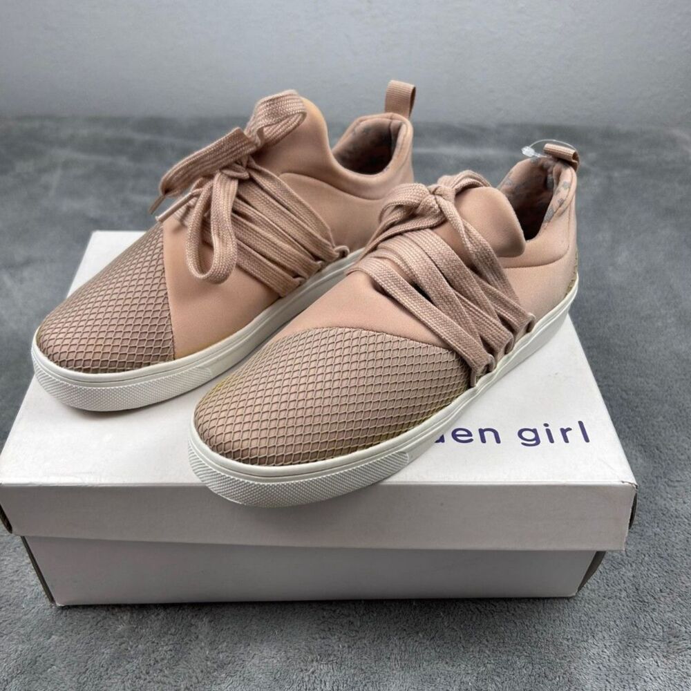 Madden Girl Prancer Blush Pink Mesh Lace Up Sneakers Girls Size 3 NWB Flaws